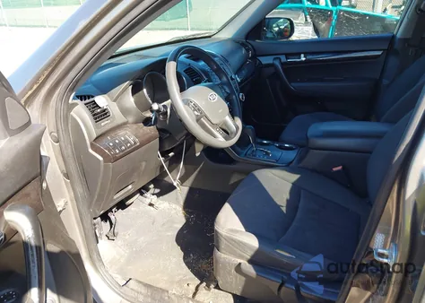 2011 Kia Sorento Lx из США, поврежденный, VIN 5XYKTDA14BG033305